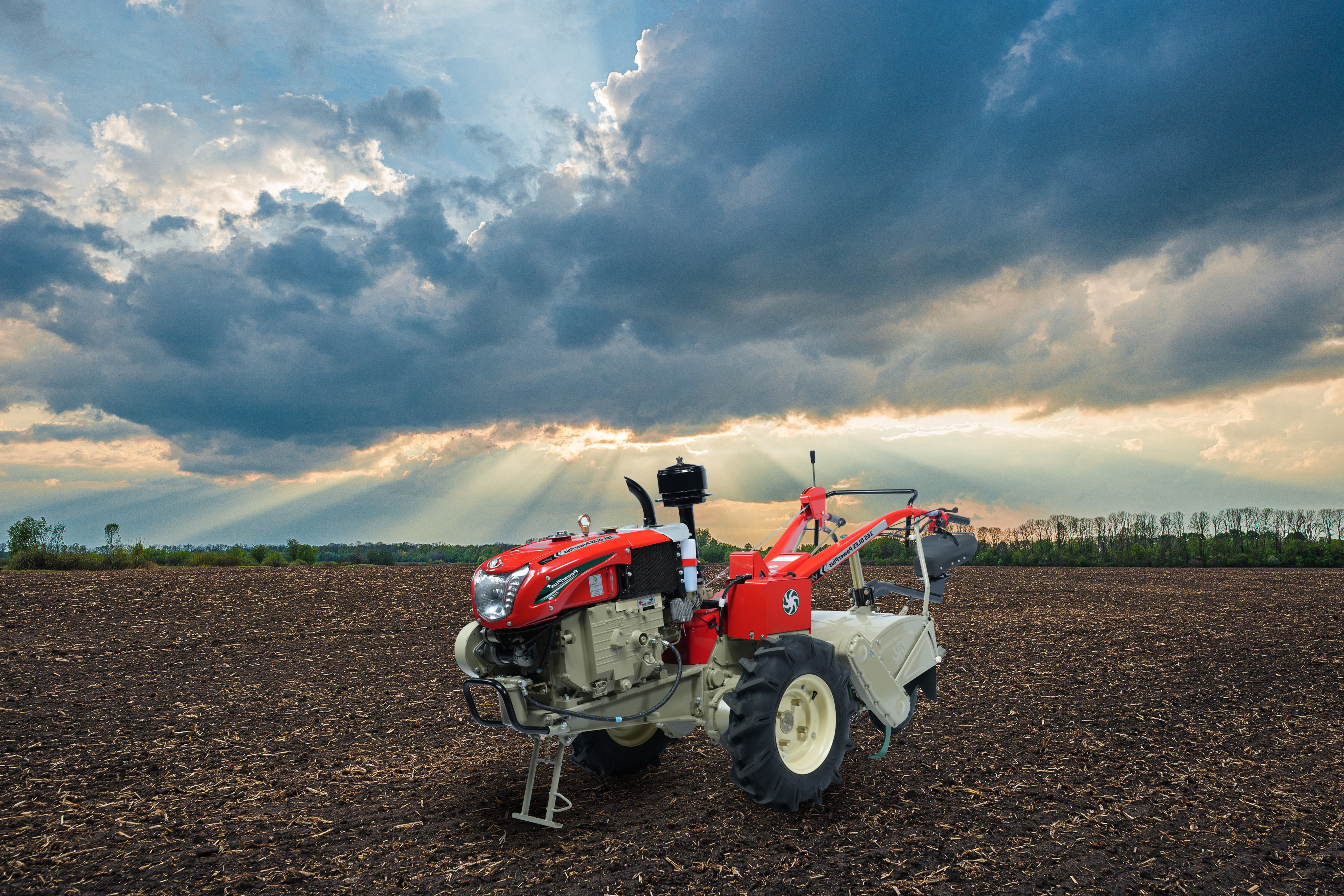 VST Tractor Manufacturing 4